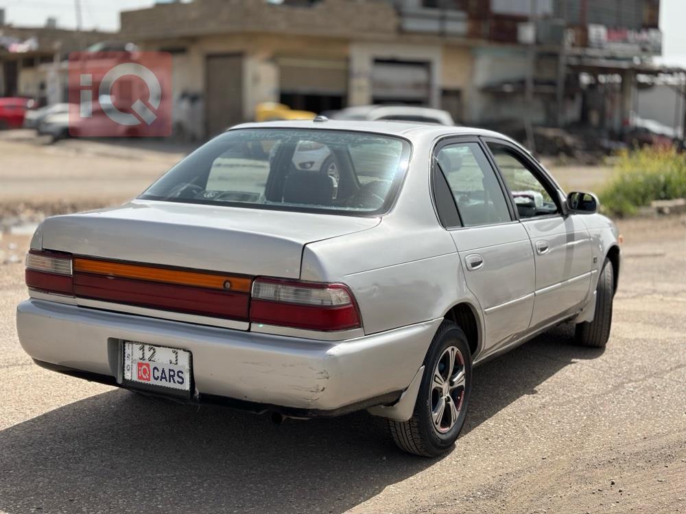 تۆیۆتا کۆرۆلا